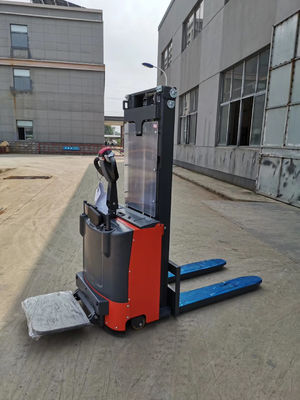 Прогулка 1,5 тонн за штабелеукладчиком приведенным в действие подъемом Walkie паллета CDD15E